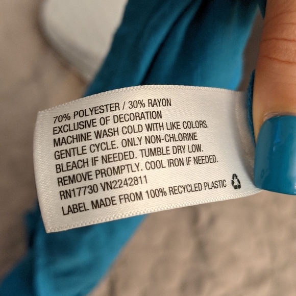 Mossimo Tank Top - Picture 4 of 4